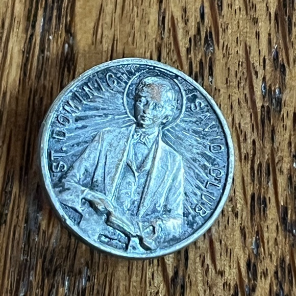 ST DOMINIC SAVIO CLUB PIN vintag patron saint of choirboys/juvenile delinquents - Picture 3 of 8